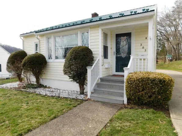 305 McPherson St #10, Warren, PA 16365