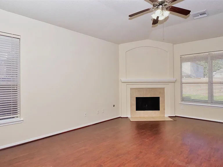 25206 Bright Hollow Ln — Photo 7