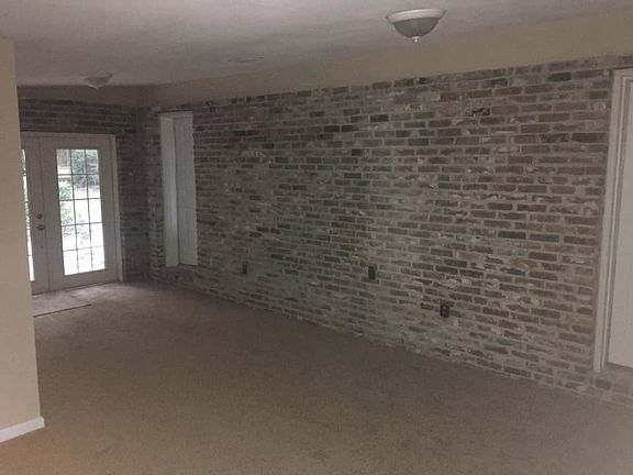 3rd image of 3414 Trout River Blvd