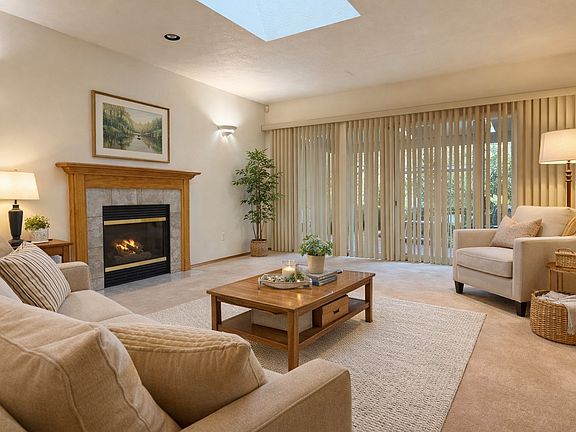 5th image of 3913 NE 149th Ave #1