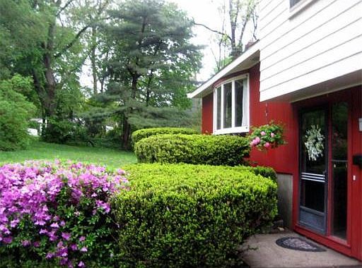 2nd image of 19 Park Ln