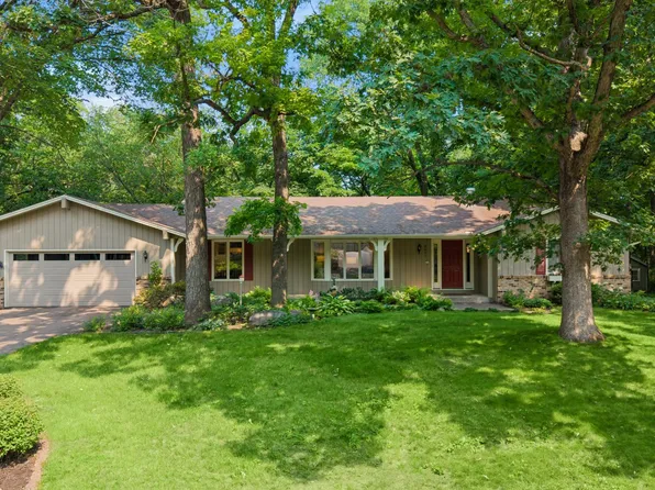8001 Pennsylvania Rd, Bloomington, MN 55438