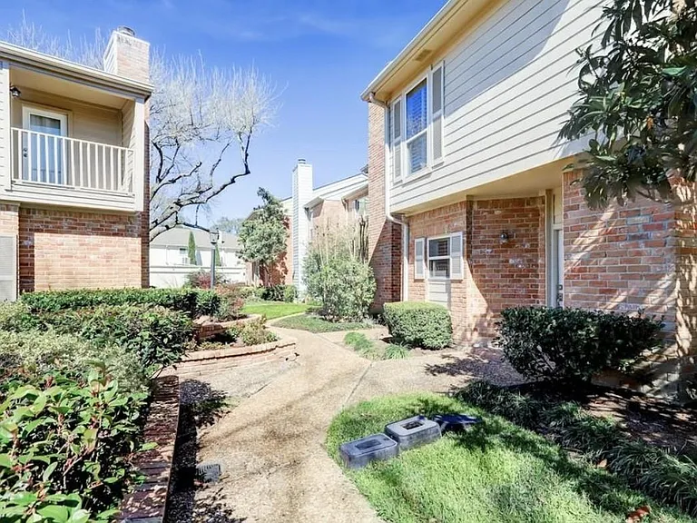 5968 Woodway Place Ct — Photo 18