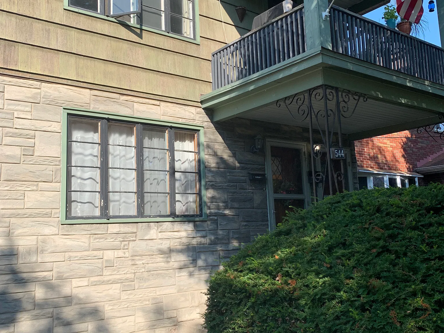 2 bed, 1.5 bath, 850 sqft, $950 — Photo 3