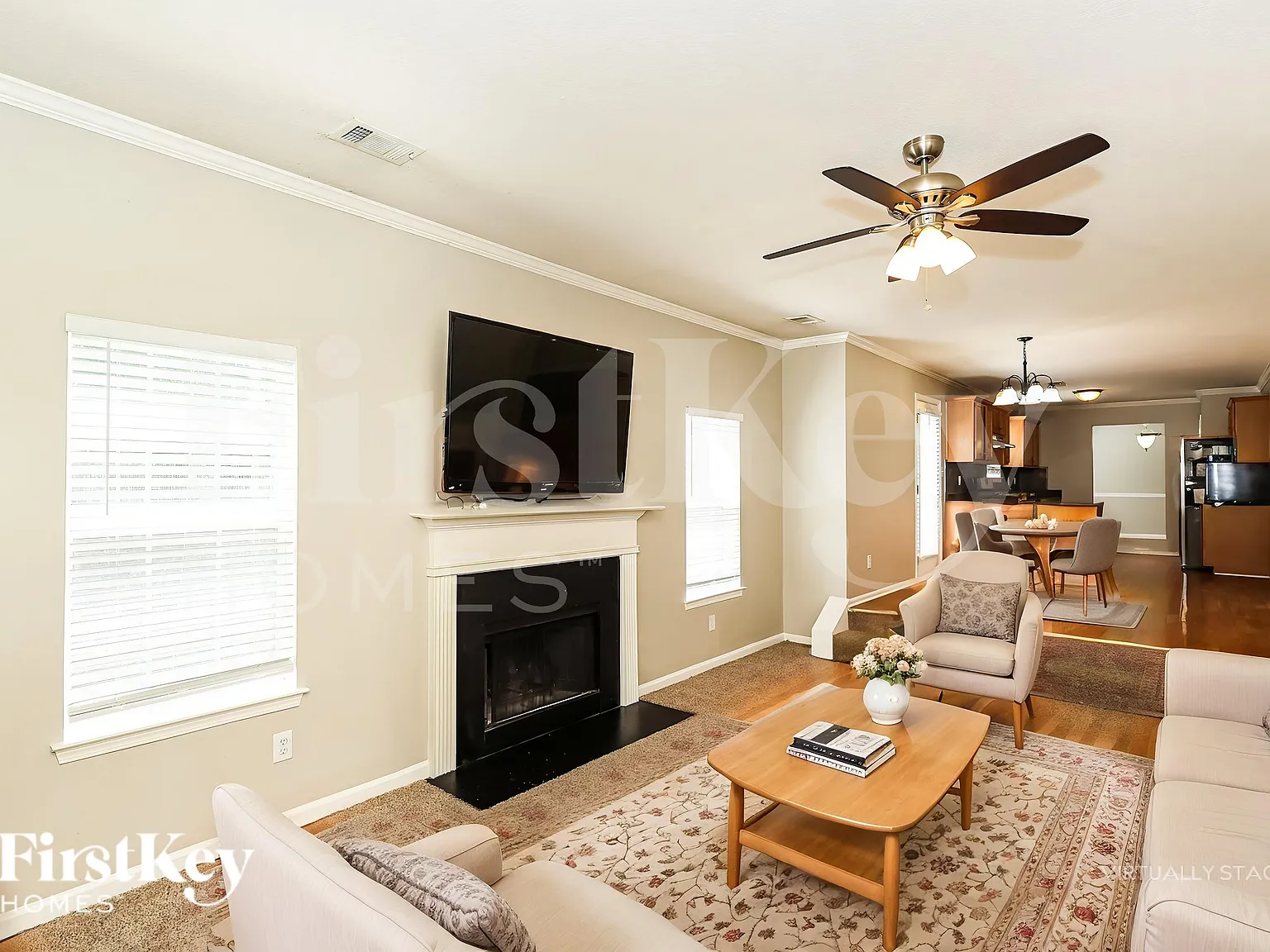 5 bed, 3.0 bath, 3242 sqft, $2,490 — Photo 4