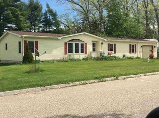 824 Oaklawn St, Harrison, MI