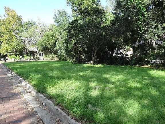 3rd image of 37345 Magnolia Ave