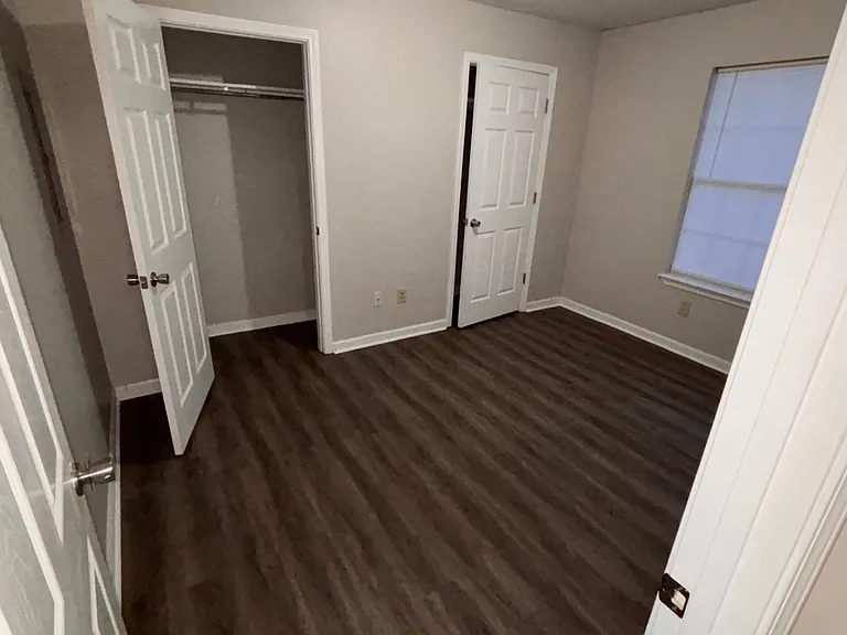 106 Hines Blvd #D — Photo 20