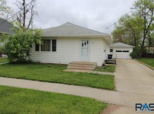 230 N Idaho St, Salem, SD 57058