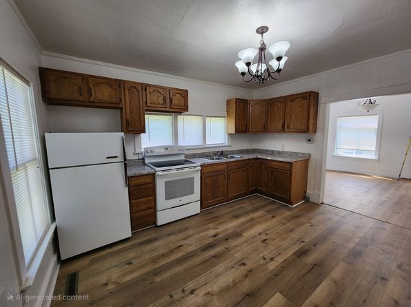 302 4th Ave SE