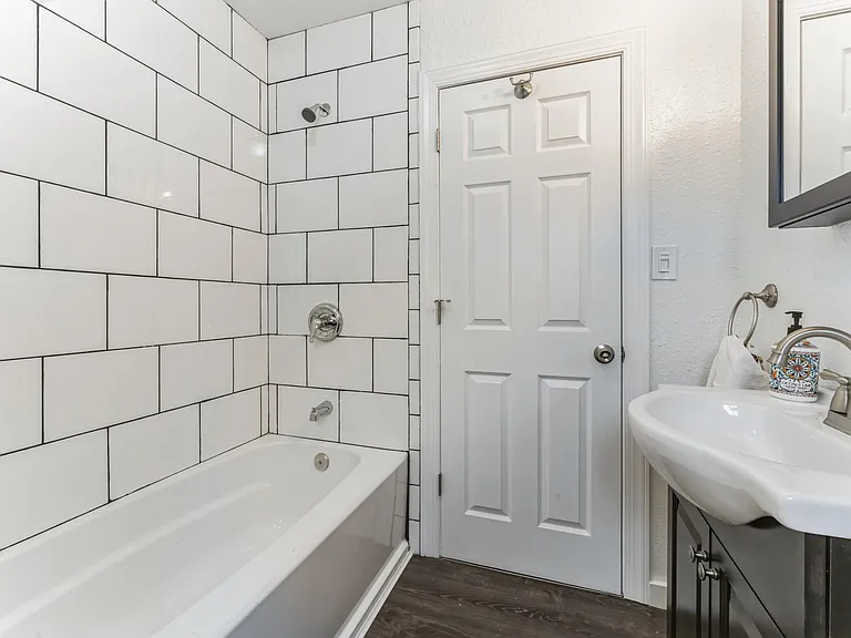 743 Wolf Ave — Photo 13