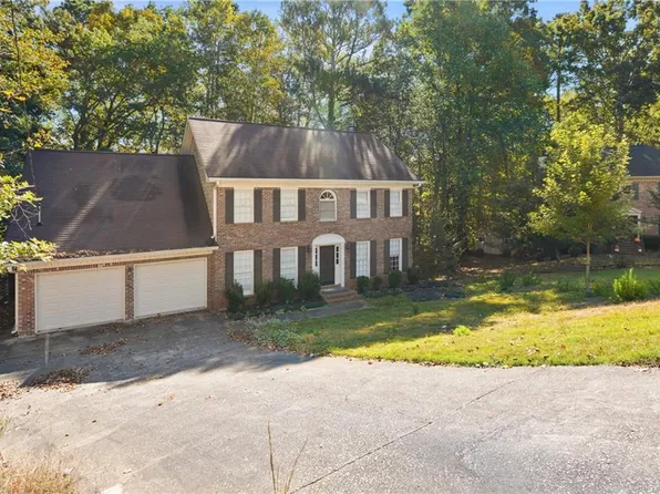 3354 Floral Ct, Suwanee, GA 30024