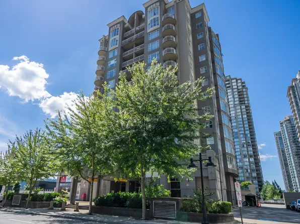 1180 Pinetree Way #206, Coquitlam, BC V3B 7L2