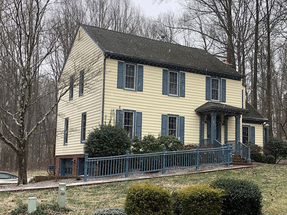 1st image of 7203 Woods Edge Ct