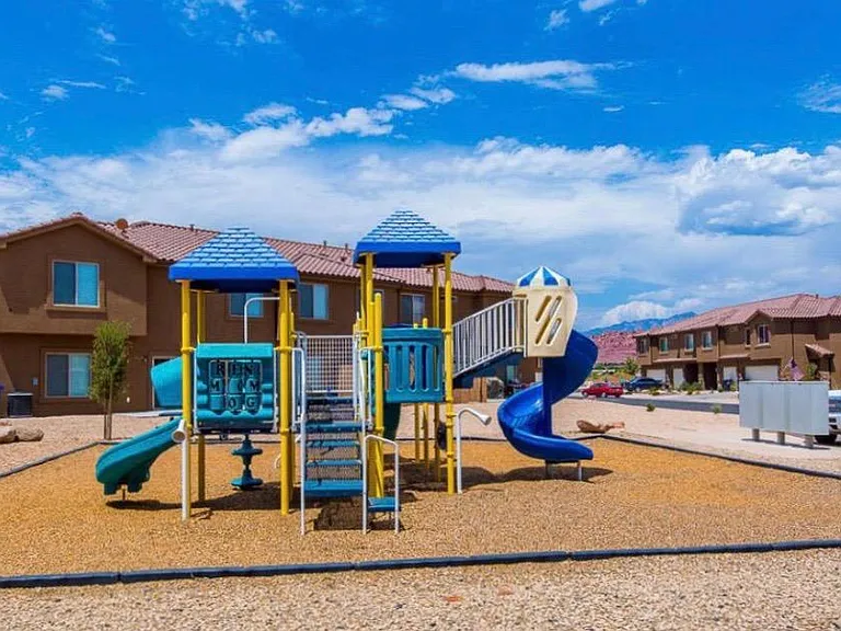2501 Bella Vista Dr — Photo 15