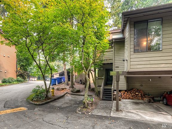 2nd image of 19121 Ballinger Way NE #101