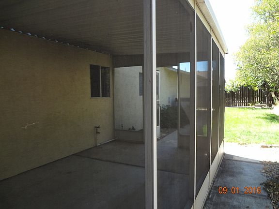 2nd image of 1221 Bunker Hill Dr