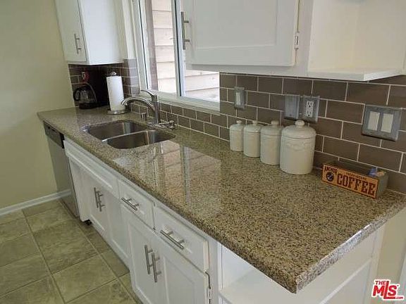 5th image of 277 E Bay Blvd