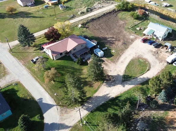 102 Kerlee Ave, Darby, MT 59829