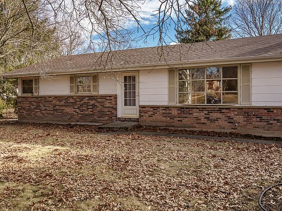 3rd image of 8699 Glacier Dr