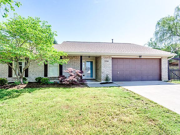 2nd image of 1704 Wood Field Cir
