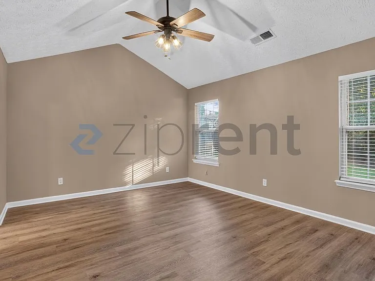 4972 Lake Park Cir — Photo 20