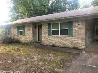 12 Sherwood Dr, Conway, AR 72034