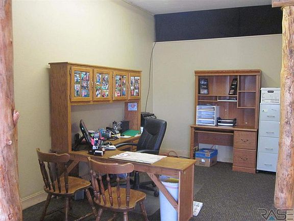 2nd image of 203 S Egan Ave