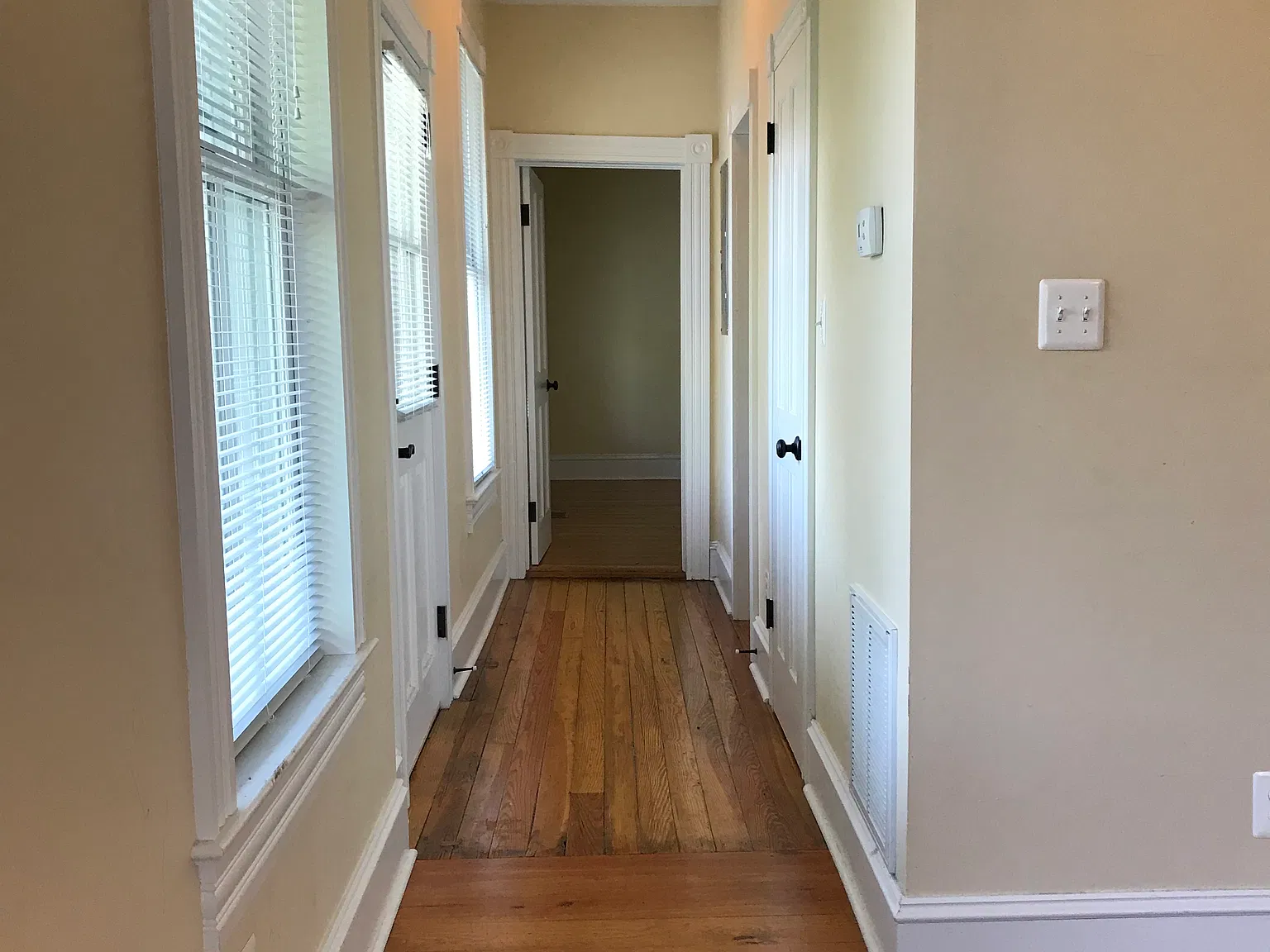 1 bed, 710 sqft, $1,350 — Photo 2