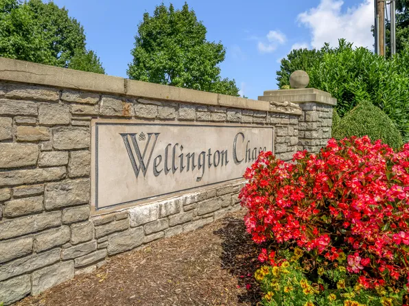600 Vincent Way APT 2208, Lexington, KY 40503