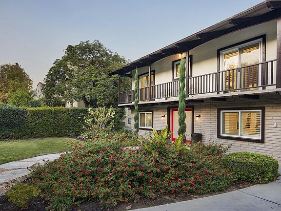 3rd image of 1058 Linda Vista Ave