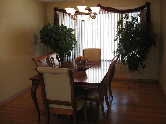 4th image of 2327 James Ct