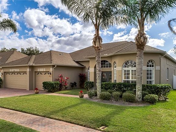 3rd image of 10044 Chardonnay Dr