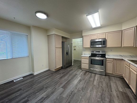 5th image of 6955 Bonnie Brae Ln