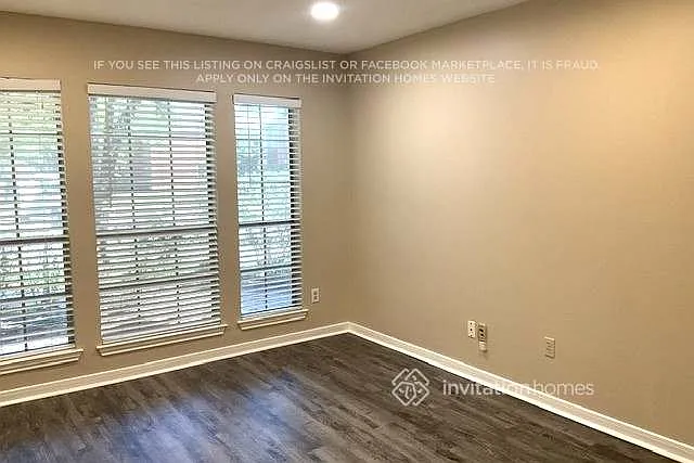 2113 Pleasant Valley Dr — Photo 9