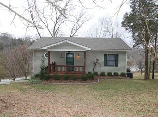 1309 Beaver Lake Rd, Lawrenceburg, KY 40342