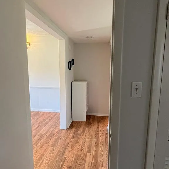 1026 Maple Ave E #1 — Photo 7