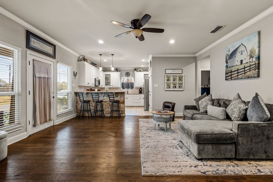 next background image