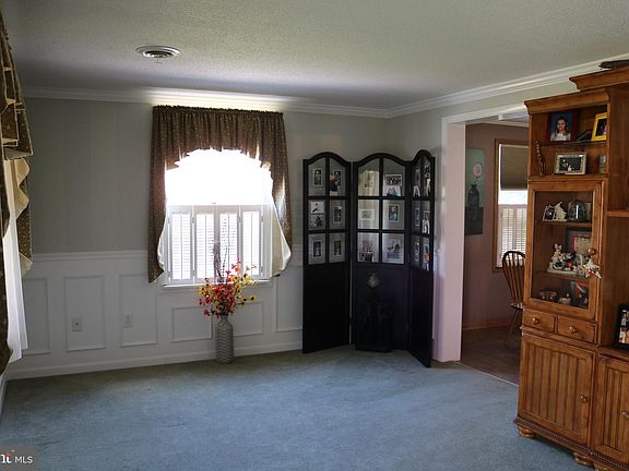 5th image of 712 Tower Dr