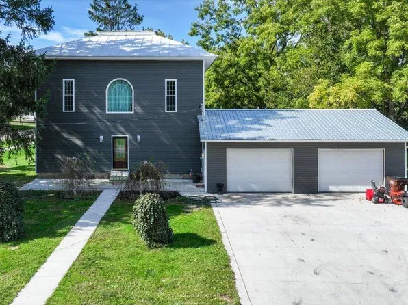 301 N Gorham St, Fayette, OH 43521