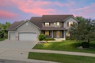 1556 Redwood Ln. SW