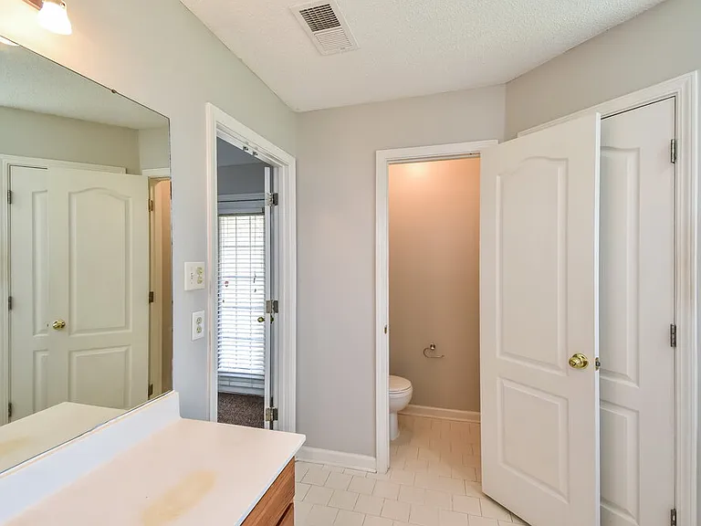 9760 Riggin Dr — Photo 10
