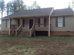 3795 Custis Millpond Rd, West Point, VA 23181