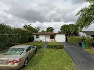 7435 SW 34th Ter, Miami, FL 33155