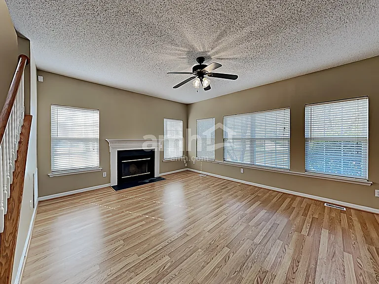 3501 Lownwood Way — Photo 6
