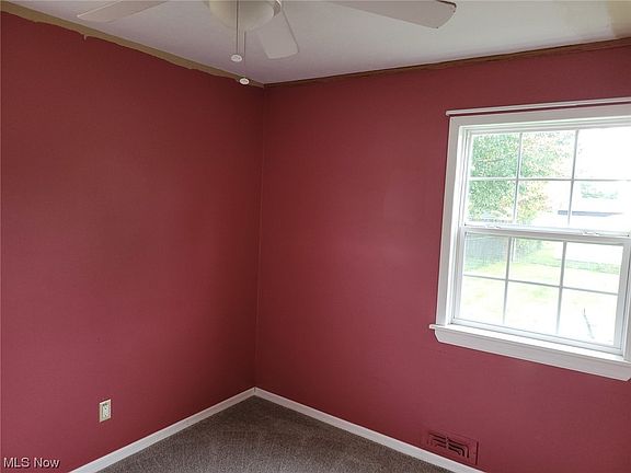 4th image of 15689 Muskingum Blvd