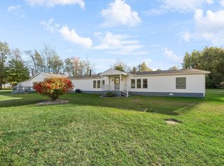 2958 Mechanic St, Lake City, PA 16423