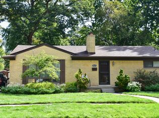 33672 Michele St, Livonia, MI 48150