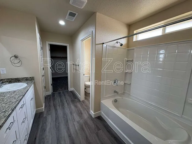 1307 Hermosa Dr — Photo 13