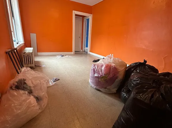 1467 Taylor Avenue image 3 of 4
